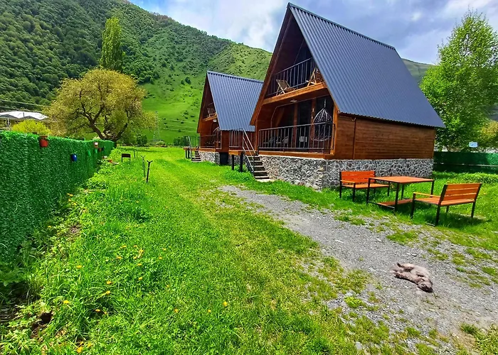 Panorama Cottages In Sno